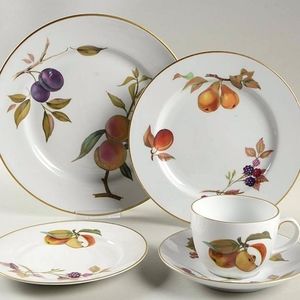 Timeless Style...home..dinnerware